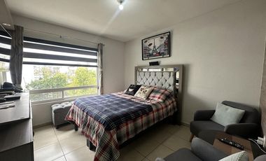 Casa venta cerca de Vialidad López Portillo y Aeropuerto de Toluca con casa club dentro de privada