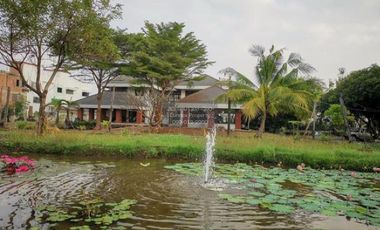 For Sale Two-story lake view house. 480 sq.m. on a 1 rai plot. Located on Phahonyothin Road , Wang Khon Khwang , Khok Samrong , Lop Buri , CX-133083
