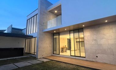 CASA EN VENTA EN VILLAS DEL CARDENCHAL, TORREON COAHUILA