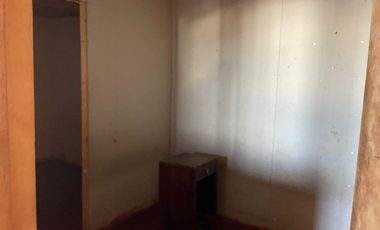 ¡Casa en Curicó con Estacionamiento Propio!