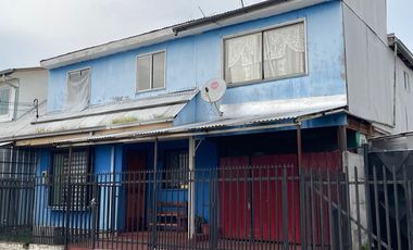 ¡Casa en Curicó con Estacionamiento Propio!