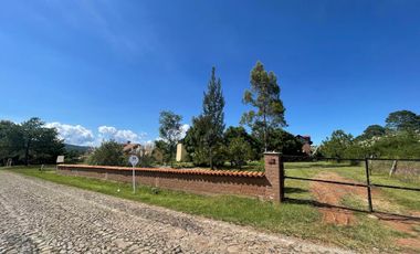 Cabaña en los primeros terrenos de Pinares Tapalpa