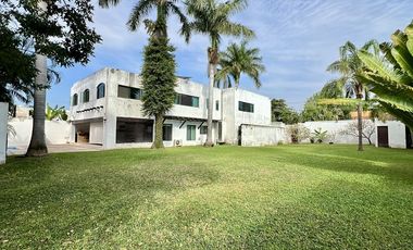 En Venta, Casa en la Col. México, 3 Rec, 4 Baños, Alberca, paneles solares