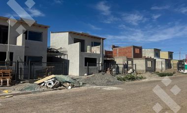 VENTA DÚPLEX (A ESTRENAR) DOS DORMITORIOS - FERNANDEZ ORO