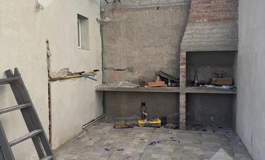 VENTA DÚPLEX (A ESTRENAR) DOS DORMITORIOS - FERNANDEZ ORO