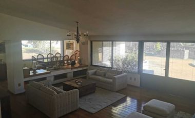 OPORTUNIDAD  VENTA * Residencia en el  centro de Tequisquiapan*