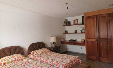 OPORTUNIDAD  VENTA * Residencia en el  centro de Tequisquiapan*