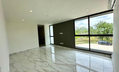 CASA EQUIPADA EN VENTA EN PRIVADA AL NORTE DE MÉRIDA, YUCATÁN