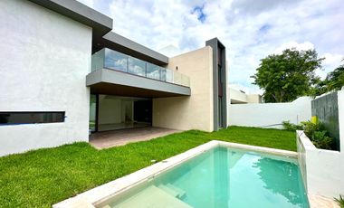 CASA EQUIPADA EN VENTA EN PRIVADA AL NORTE DE MÉRIDA, YUCATÁN