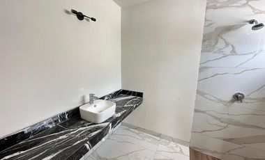 CASA EQUIPADA EN VENTA EN PRIVADA AL NORTE DE MÉRIDA, YUCATÁN