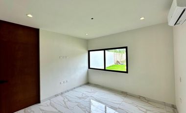 CASA EQUIPADA EN VENTA EN PRIVADA AL NORTE DE MÉRIDA, YUCATÁN