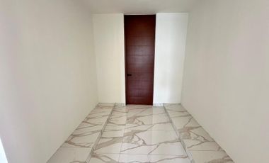 CASA EQUIPADA EN VENTA EN PRIVADA AL NORTE DE MÉRIDA, YUCATÁN