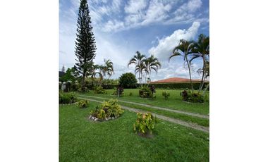 VENTA AMPLIA CASA CAMPESTRE SECTOR TEBAIDA