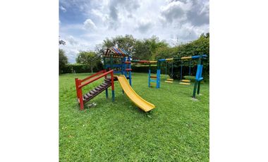 VENTA AMPLIA CASA CAMPESTRE SECTOR TEBAIDA