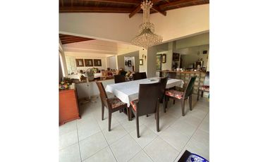 VENTA AMPLIA CASA CAMPESTRE SECTOR TEBAIDA