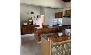 VENTA AMPLIA CASA CAMPESTRE SECTOR TEBAIDA