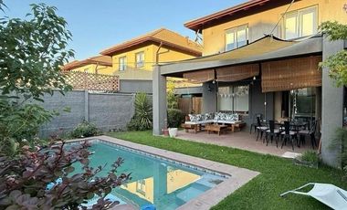 Casa en Venta en 51 Oriente N°4787