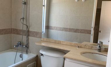 HERMOSA Y AMPLIA CASA AISLADA, LOMAS DE LO AGUIRRE