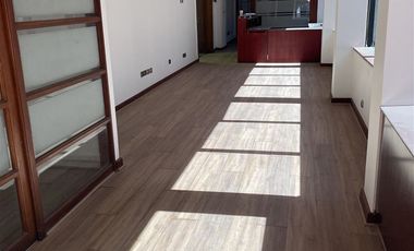 Oficina en Arriendo en La Bolsa con Moneda