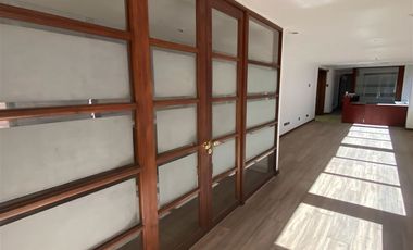 Oficina en Arriendo en La Bolsa con Moneda