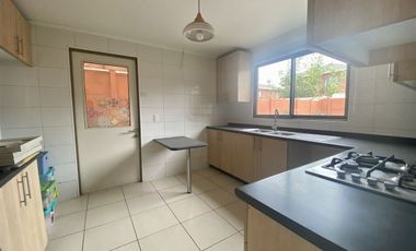 Casa en Venta en Pedro Garhnam Saravia 2577