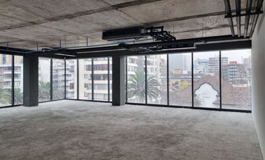 Oficina en Arriendo en Providencia Metro Los Leones