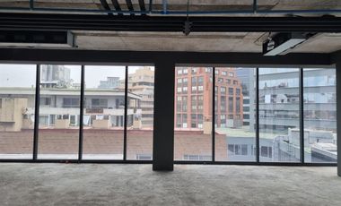 Oficina en Arriendo en Providencia Metro Los Leones