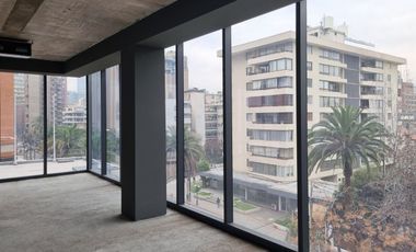 Oficina en Arriendo en Providencia Metro Los Leones