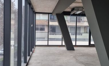Oficina en Arriendo en Providencia Metro Los Leones