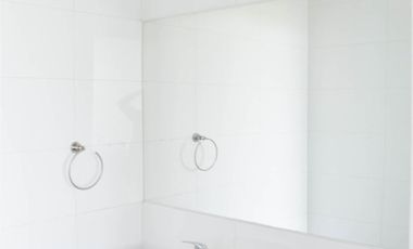 Oficina en Arriendo en Av el Salto 4001