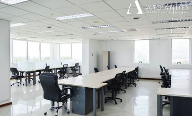 Oficina en Arriendo en Av el Salto 4001