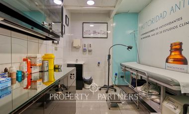 Espectacular oficina rubro medico en las condes (80 UF/m2)