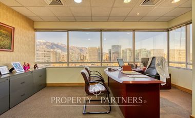 Espectacular oficina rubro medico en las condes (80 UF/m2)