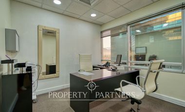 Espectacular oficina rubro medico en las condes (80 UF/m2)