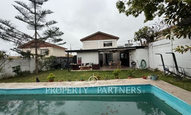 Venta Casa Areyuna en Avenida 4 Esquinas