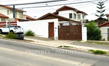 Venta Casa Areyuna en Avenida 4 Esquinas