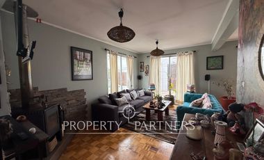 Venta Casa Areyuna en Avenida 4 Esquinas