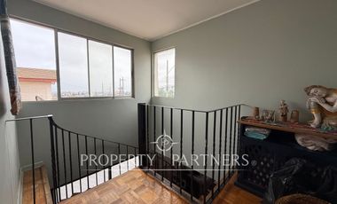 Venta Casa Areyuna en Avenida 4 Esquinas