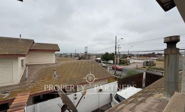 Venta Casa Areyuna en Avenida 4 Esquinas