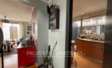 Venta Casa Areyuna en Avenida 4 Esquinas