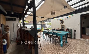 Venta Casa Areyuna en Avenida 4 Esquinas