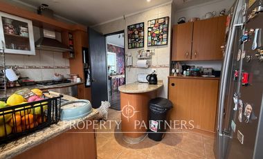 Venta Casa Areyuna en Avenida 4 Esquinas