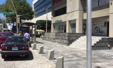 Oficina amueblada en renta Av. Juárez a una calle Fuente de los Frailes. Col. La Paz. Puebla, Pue.