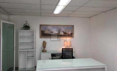 Oficina amueblada en renta Av. Juárez a una calle Fuente de los Frailes. Col. La Paz. Puebla, Pue.