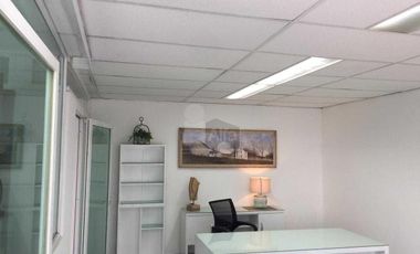 Oficina amueblada en renta Av. Juárez a una calle Fuente de los Frailes. Col. La Paz. Puebla, Pue.