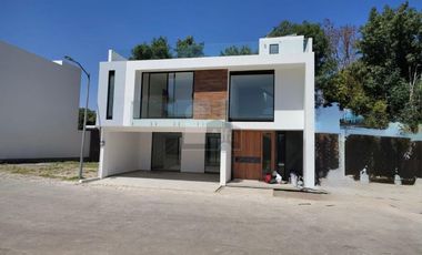 Casa en venta en Zona Angelópilis, Puebla.