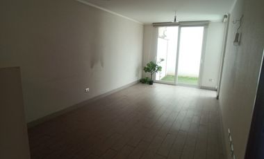 SE VENDE CASA TIPO TOWNHOUSE EN CONDOMINIO (CÓD. 544)