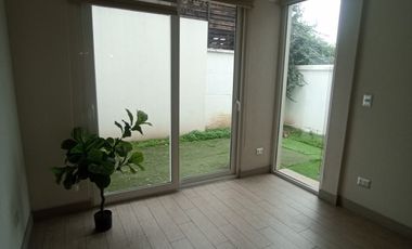 SE VENDE CASA TIPO TOWNHOUSE EN CONDOMINIO (CÓD. 544)