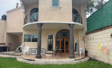 CASA EN VENTA CON SEGURIDAD EN BOSQUES DEL LAGO,