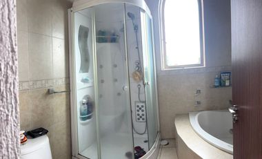 CASA EN VENTA CON SEGURIDAD EN BOSQUES DEL LAGO,